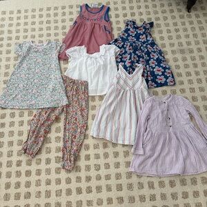 Seven pieces of little girls’ size 4T clothing. No stains!